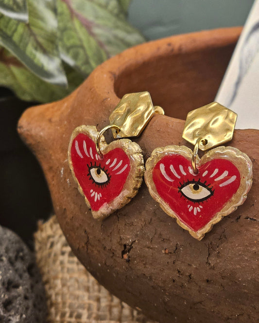 Boucles d'Oreilles "Les Cœurs de Valentine" : Art Folklorique Peinte à la Main