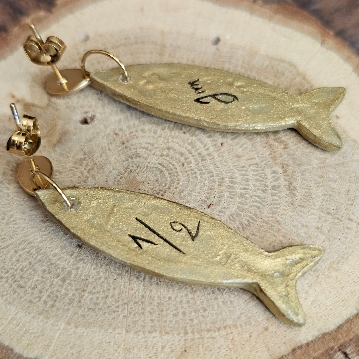 Boucles d'Oreilles "Les poisson de Martine" : Art Folklorique Peinte à la Main