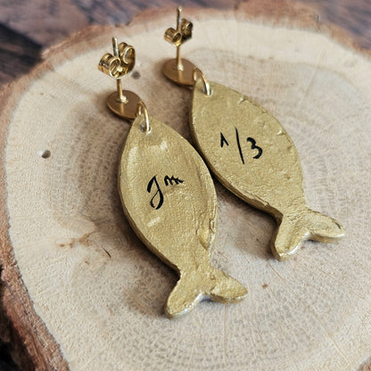 Boucles d'Oreilles "Les poissons d’Azure" : Art Folklorique Peinte à la Main