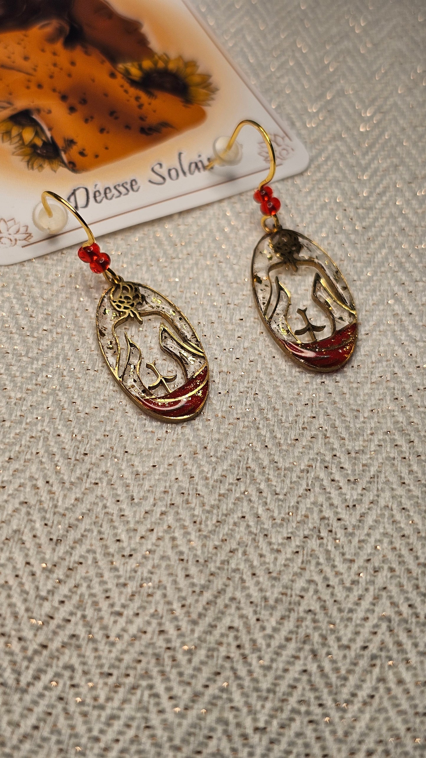 Boucles D'oreilles- Déesse Solaire - La femme Rouge
