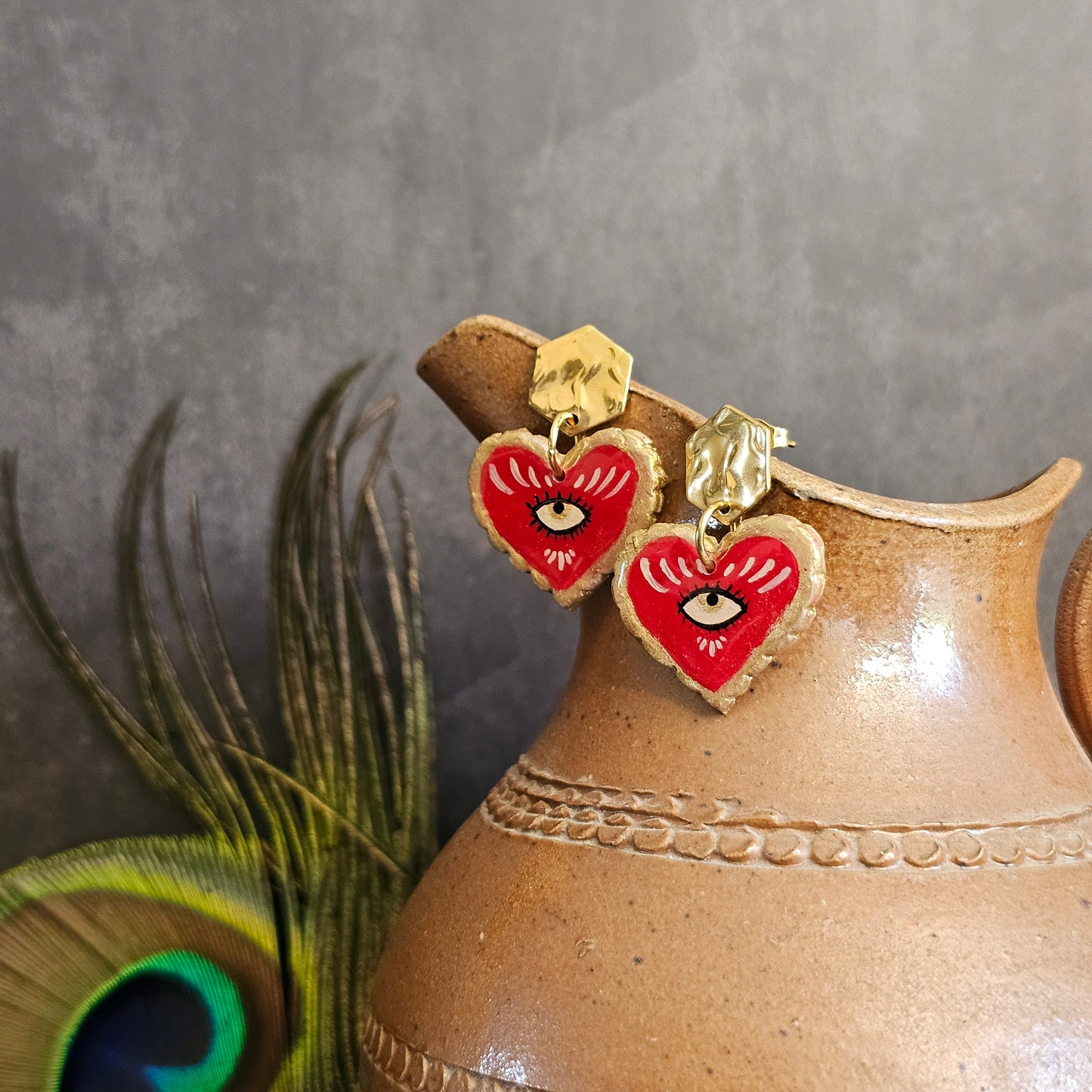 Boucles d'Oreilles "Les Cœurs de Valentine" : Art Folklorique Peinte à la Main