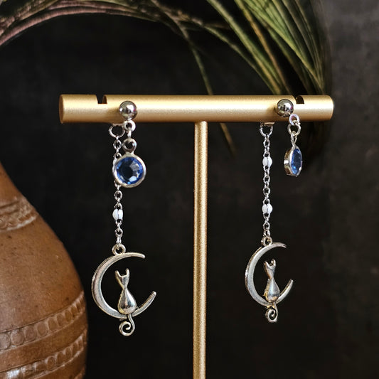 Boucles D’Oreilles - Les chats sur la lune bleue