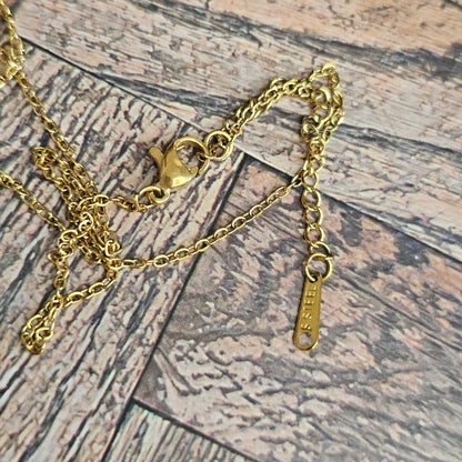 Collier "Les oiseaux de Maya" : Art Folklorique Peinte à la Main