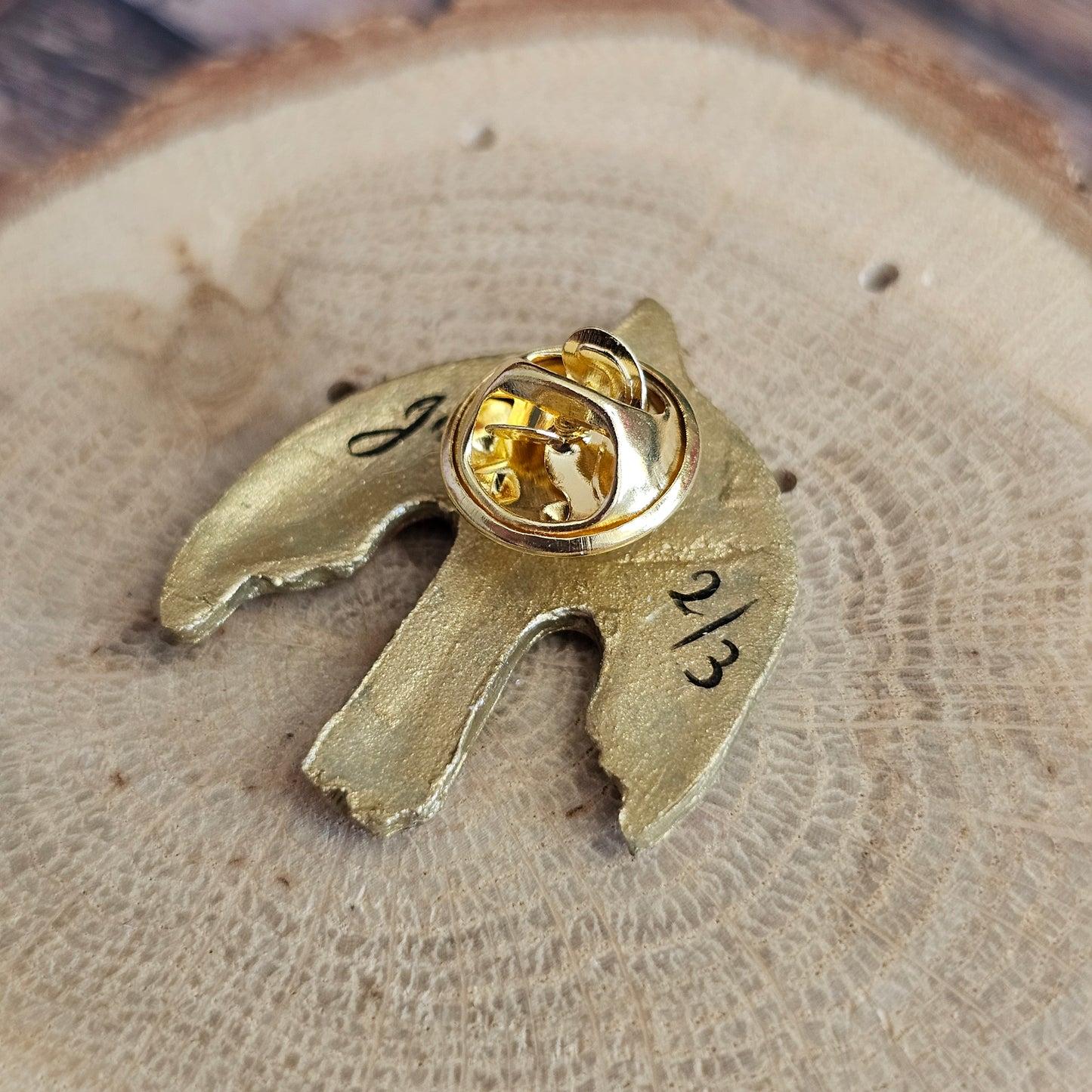 Pins "L’oiseau de Dona " : Art Folklorique Peinte à la Main