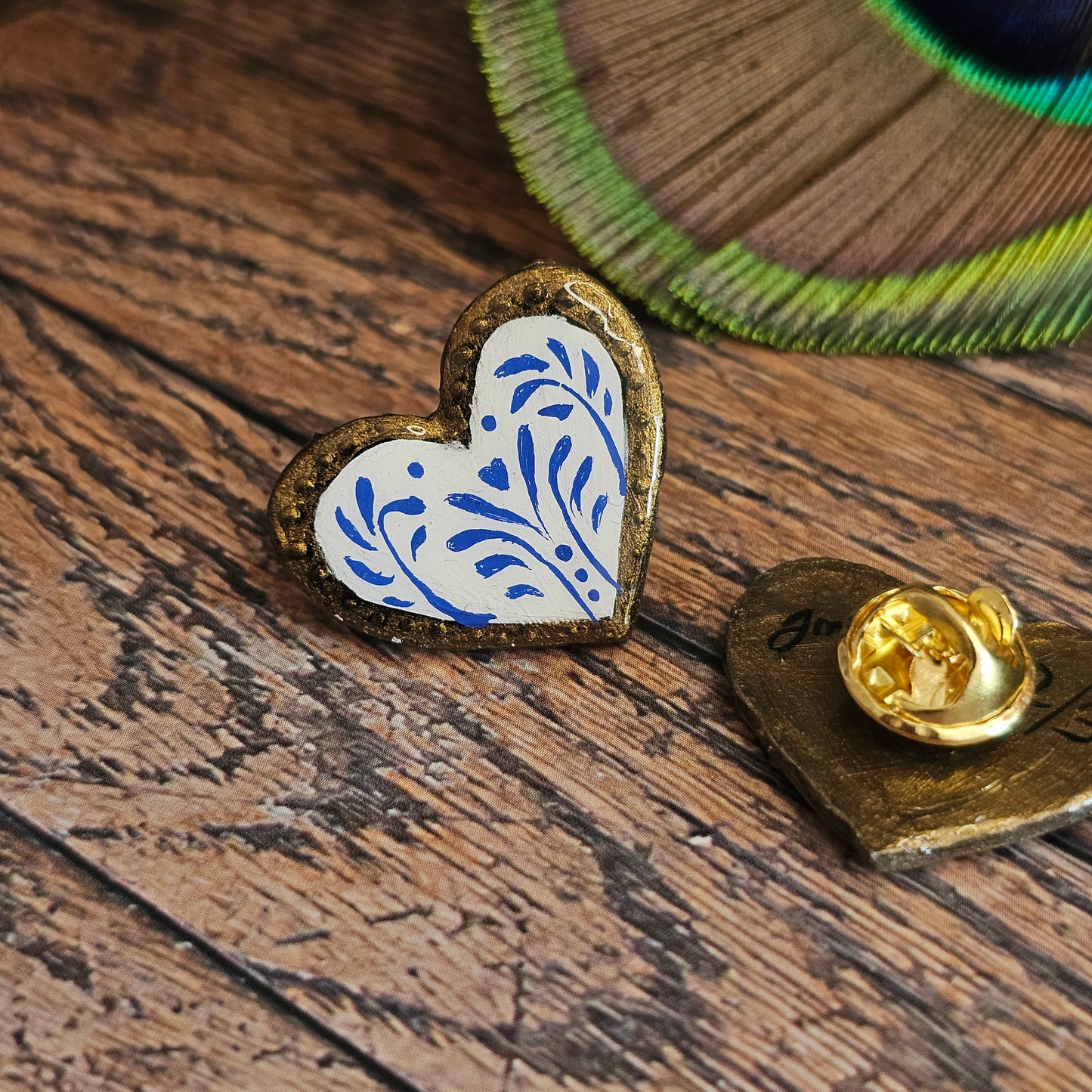 Pins "Le cœur de Teresa" : Art Folklorique Peinte à la Main